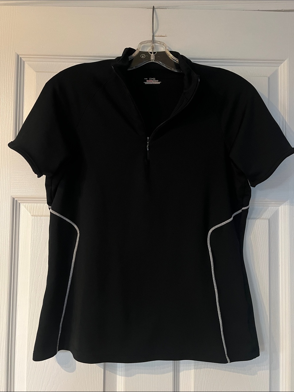 Under Armour Black Short-Sleeve Zip Athletic Tee with Contrast Piping